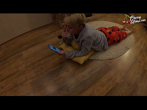 ❤️ Luda plavuša sisa ogroman kurac sisa i poskakuje na njemu - analni seks ️ Analni video kod nas bs.porno-negrov.ru ❌